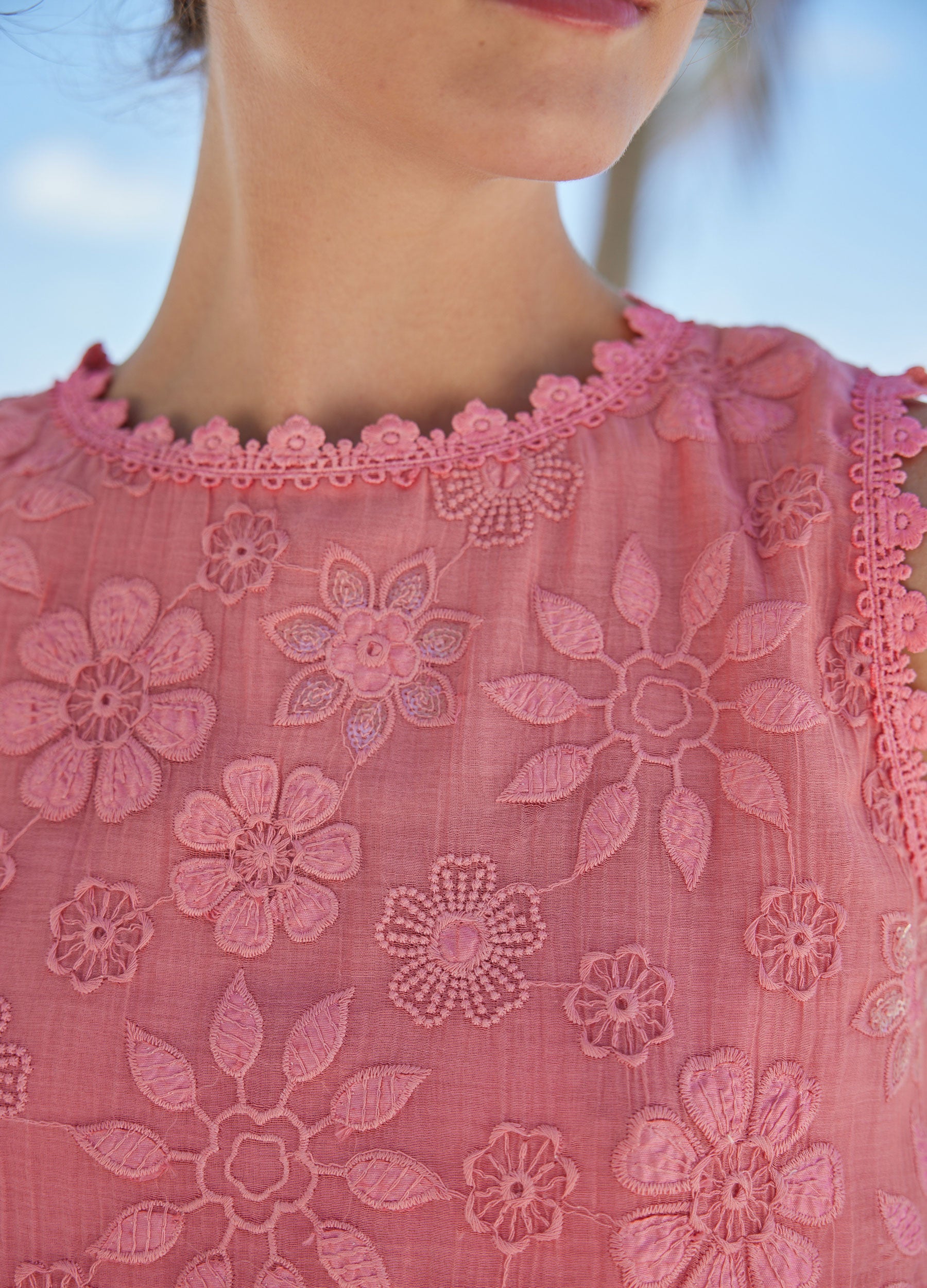 Daisy Sheath