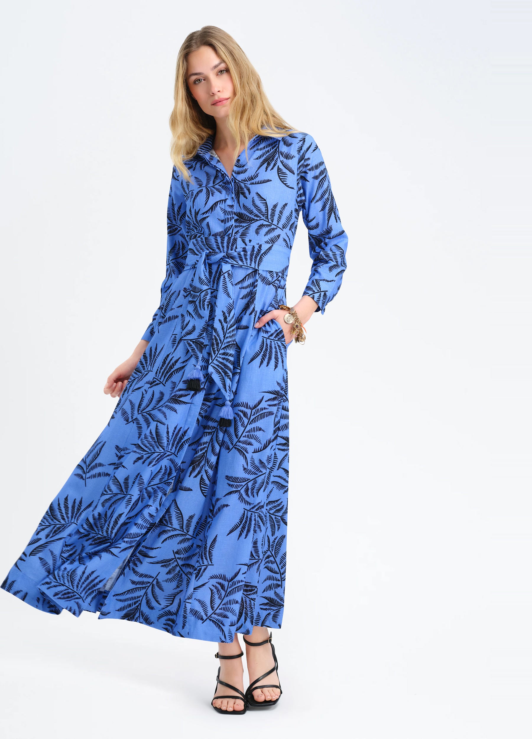 Kit Shirtdress in Leaves Blue