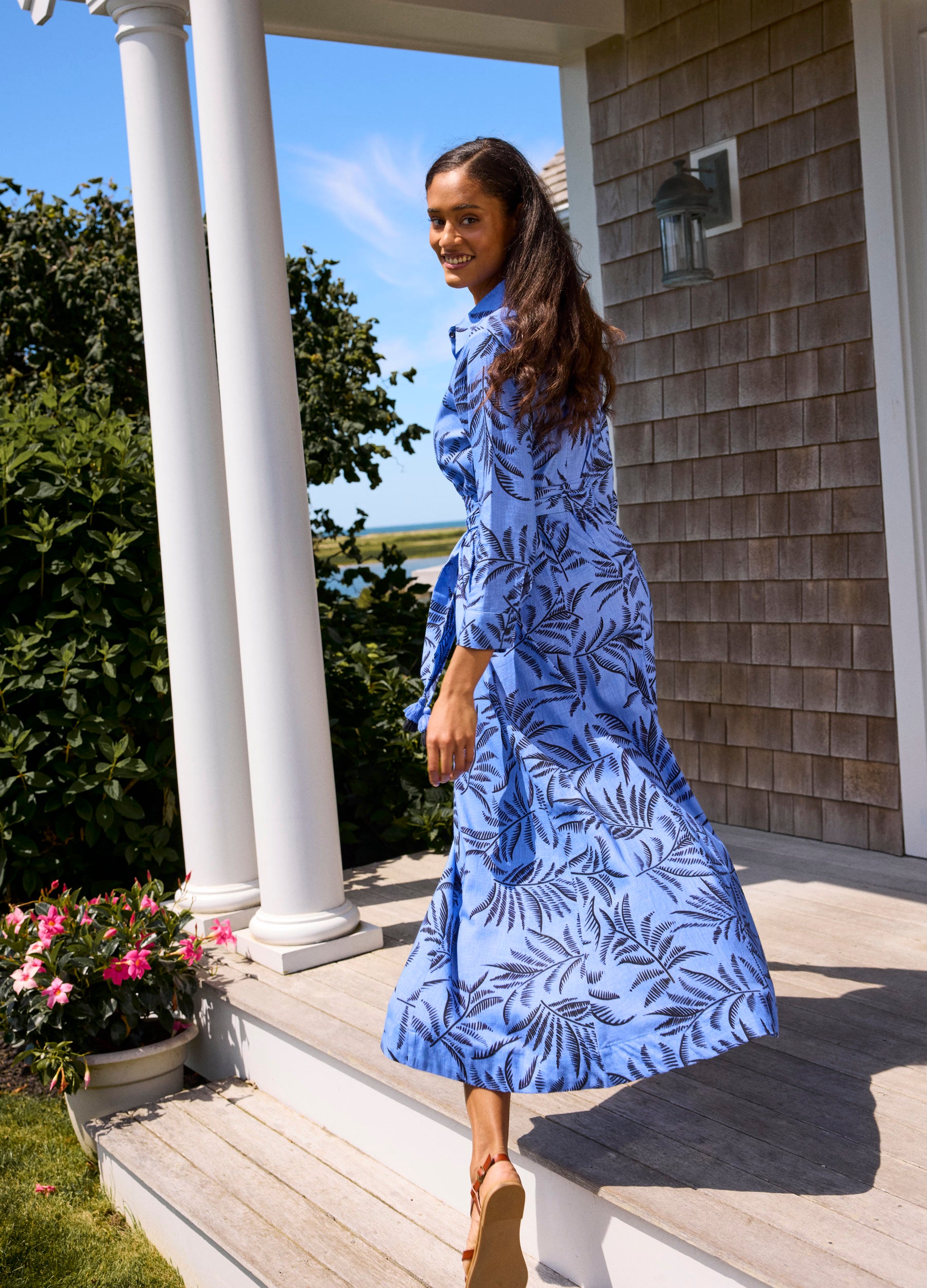 Kit Shirtdress in Leaves Blue